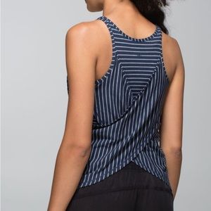 Lululemon black and white vita racer tank GUC